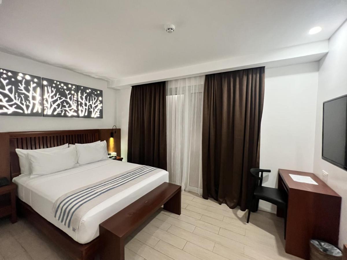 Aira Boracay Hotel Balabag  Esterno foto